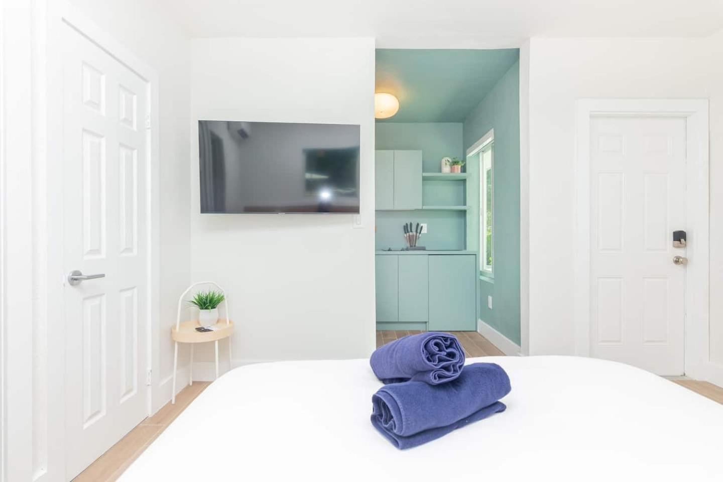 Newly Renovated Stylish Studio In El Portal #2 Miami Exteriér fotografie
